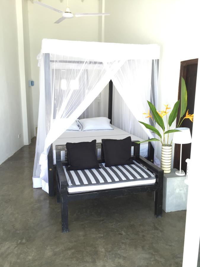 أونا واتونا Galle Henna Beach House الغرفة الصورة